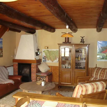 Dom wakacyjny Charmante Maison A La Campagne Au Coeur Des Premiers Volcans