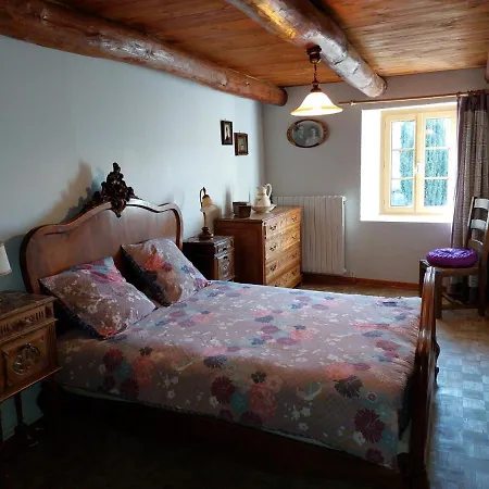 Charmante Maison A La Campagne Au Coeur Des Premiers Volcans Dom wakacyjny