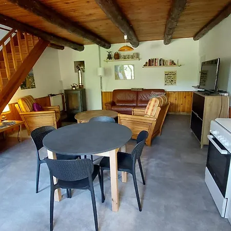 Charmante Maison A La Campagne Au Coeur Des Premiers Volcans Dom wakacyjny
