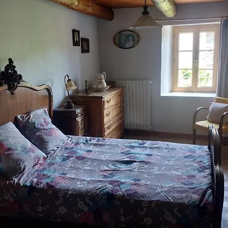 Charmante Maison A La Campagne Au Coeur Des Premiers Volcans Dom wakacyjny