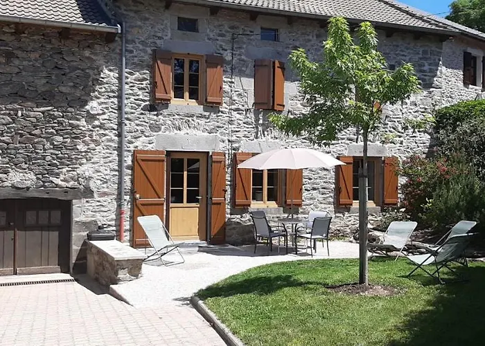 Prázdninový dům Charmante Maison A La Campagne Au Coeur Des Premiers Volcans Mezeres