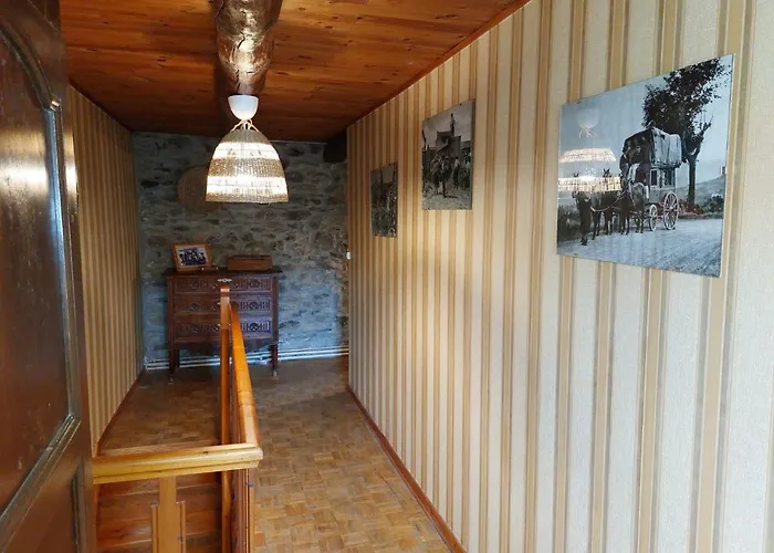 Charmante Maison A La Campagne Au Coeur Des Premiers Volcans